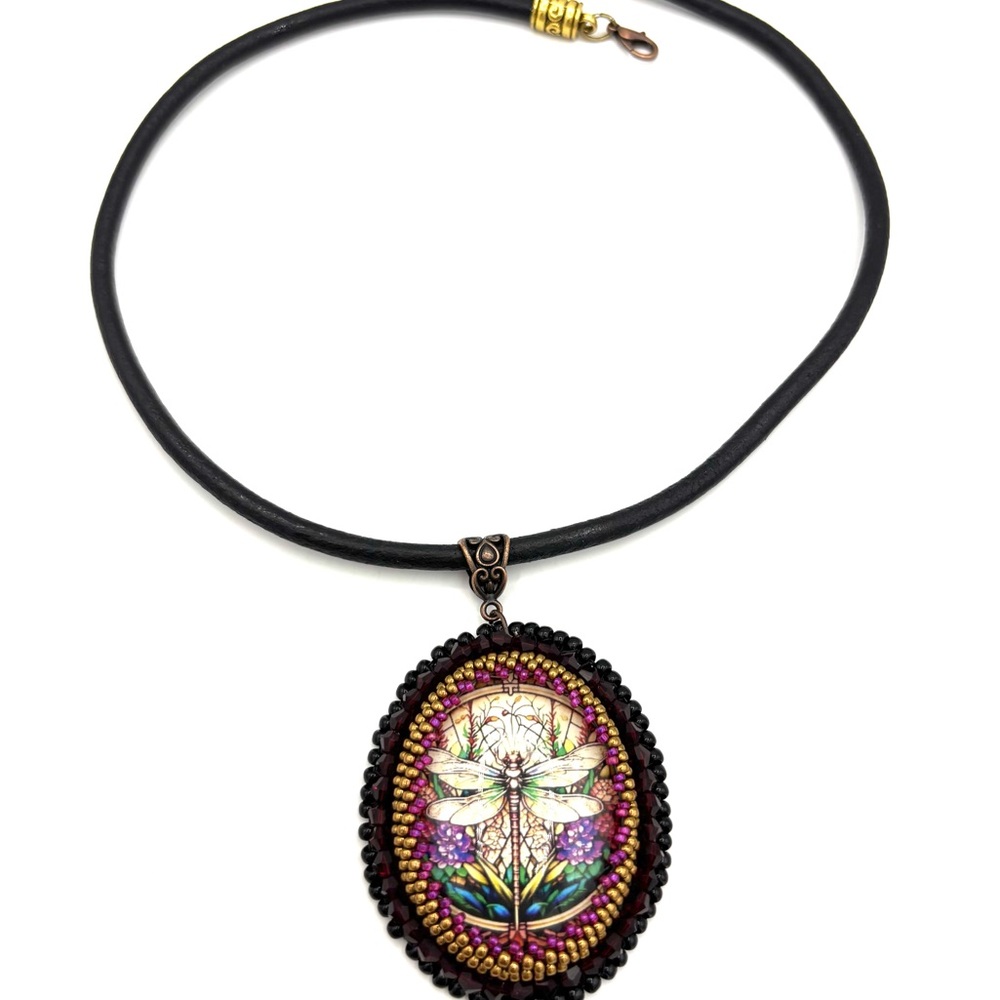 Hand Crafted Dragonfly Beaded Pendant Choker Necklace Magenta - Picture 11 of 14